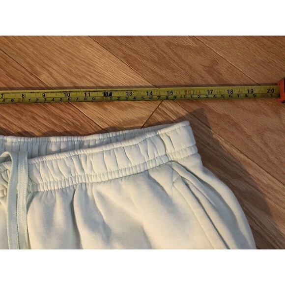Nike Women's Fleece Shorts XXL Super Soft Light Green NWOT - Picture 2 of 6